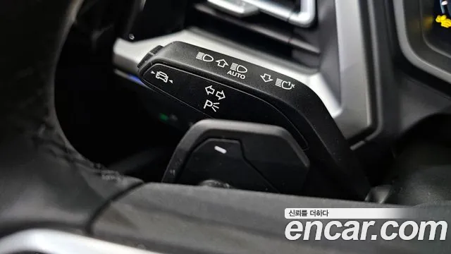 Audi Q4 e-tron — Фото автомобиля 17