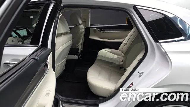 Hyundai Grandeur Grandeur (New) — Фото автомобиля 12