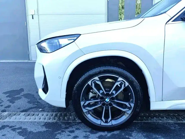 BMW X1 — Фото автомобиля 5