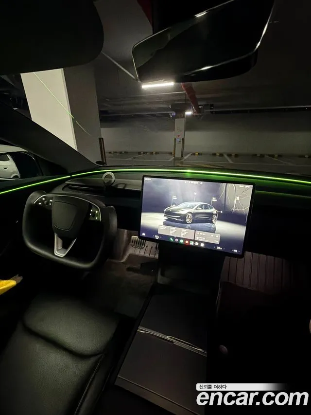 Tesla Model 3 — Фото автомобиля 7