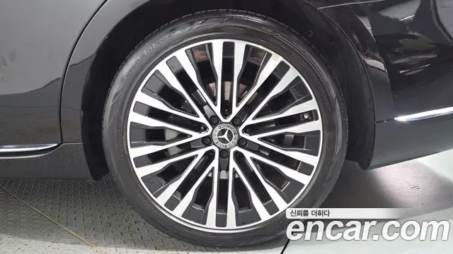 Mercedes-Benz S-Class — Фото автомобиля 20