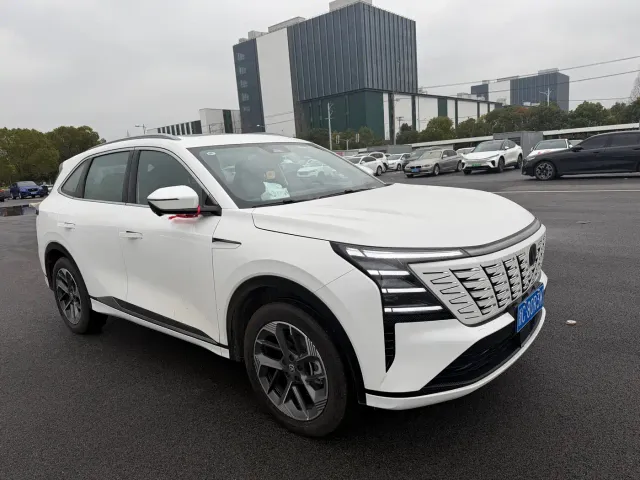 Changan CS75 Plus — Фото автомобиля 2