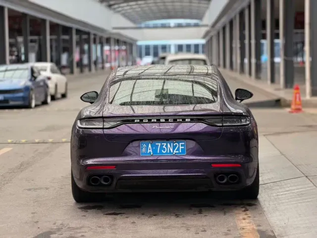 Porsche Panamera — Фото автомобиля 10