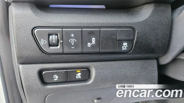 Kia Niro — Фото автомобиля 13