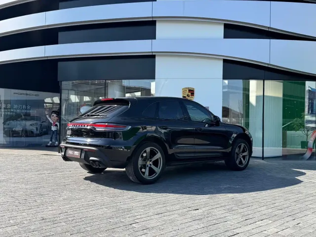 Porsche Macan — Фото автомобиля 6