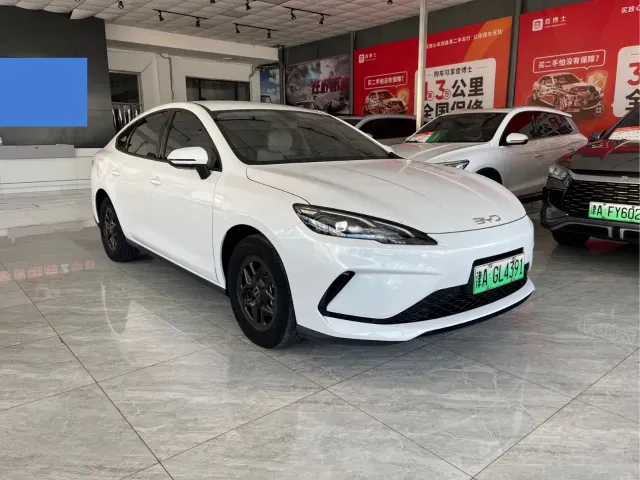 BYD Seal 05 DM-i — Фото автомобиля 3