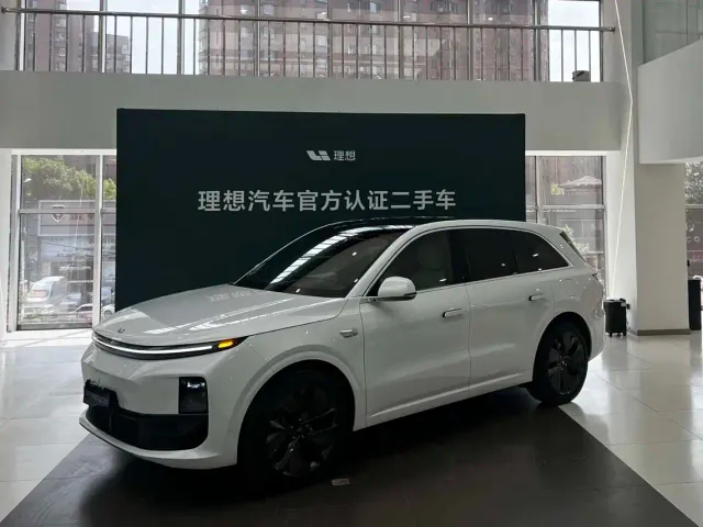 Фотография автомобиля — Li Auto L6