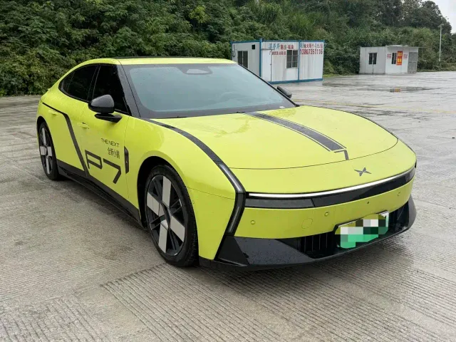 Xpeng P7 — Фото автомобиля 3