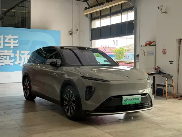 Nio ES8 — Фото автомобиля 3