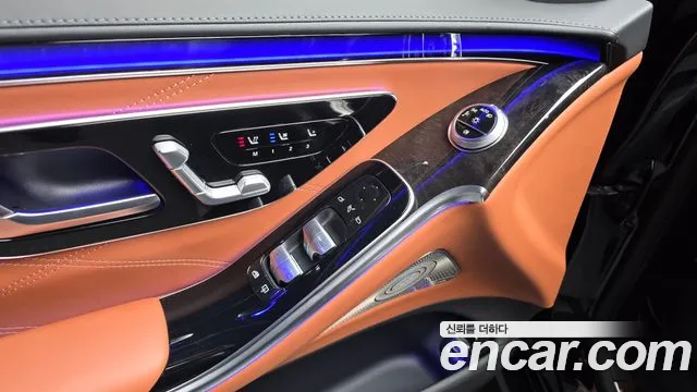 Mercedes-Benz S-Class — Фото автомобиля 23