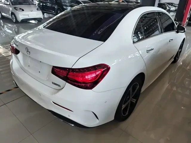 Mercedes-Benz A-Class — Фото автомобиля 4