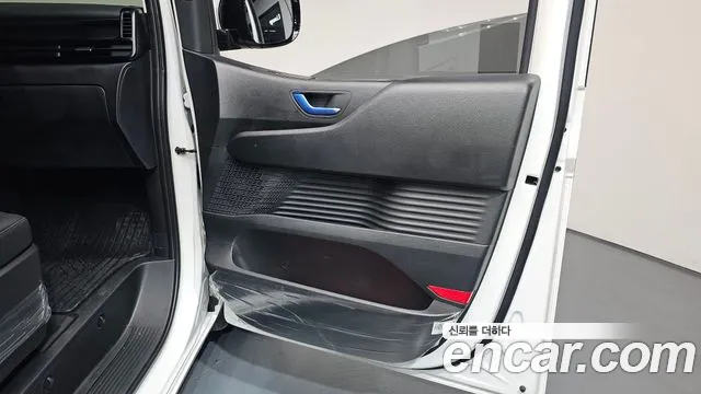 Hyundai Staria Staria (New) — Фото автомобиля 24