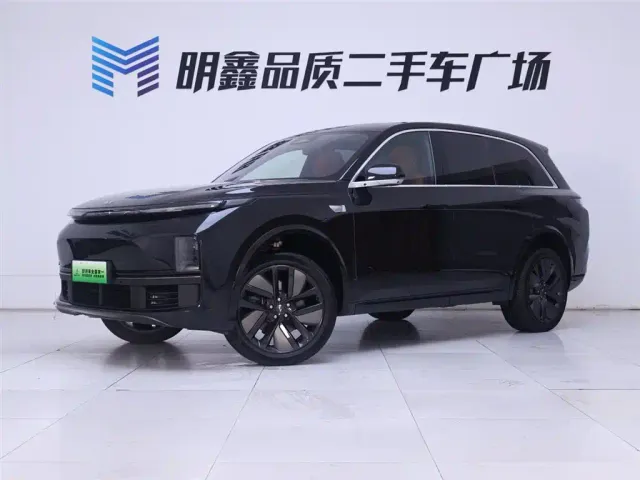 Li Auto L8 — Фото автомобиля 2