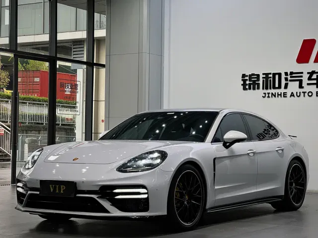 Porsche Panamera — Фото автомобиля 2