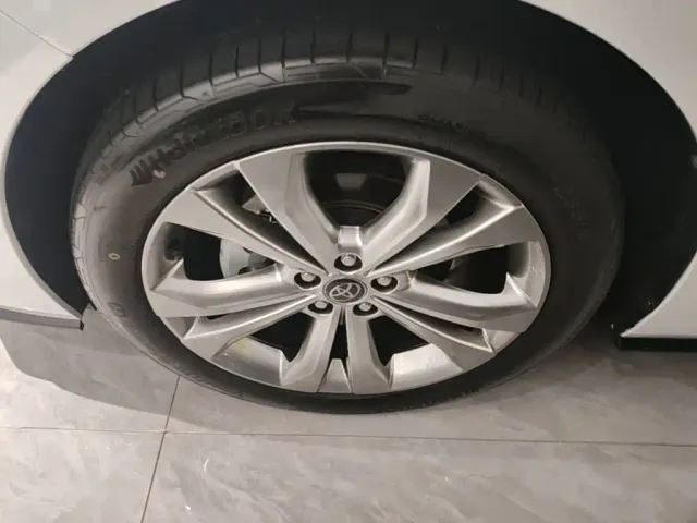 Toyota Sienna — Фото автомобиля 22