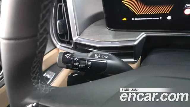 Kia Sorento Новый Sorento 4 поколение Бензин 2.5T 2WD — Фото автомобиля 17