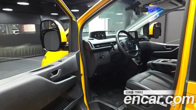 Hyundai Staria Staria L3.5 Школьный автобус — Фото автомобиля 8