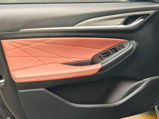 Changan Eado — Фото автомобиля 10