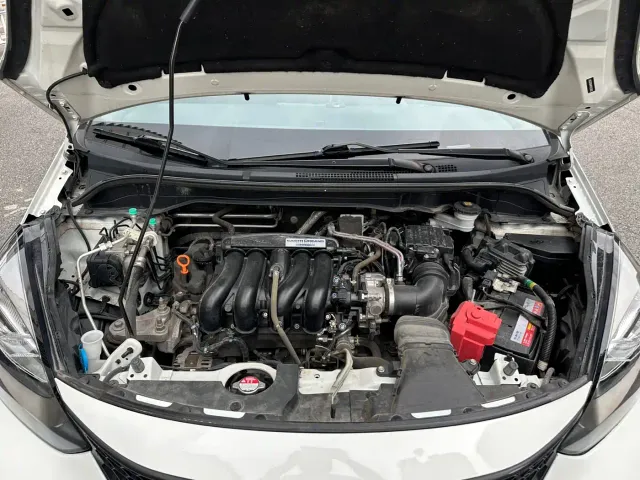Honda Fit — Фото автомобиля 16