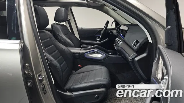 Mercedes-Benz GLE-Class — Фото автомобиля 21