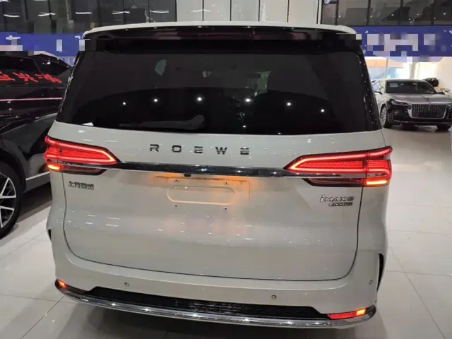 Roewe iMAX8 — Фото автомобиля 5