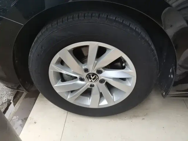 Volkswagen Passat — Фото автомобиля 22