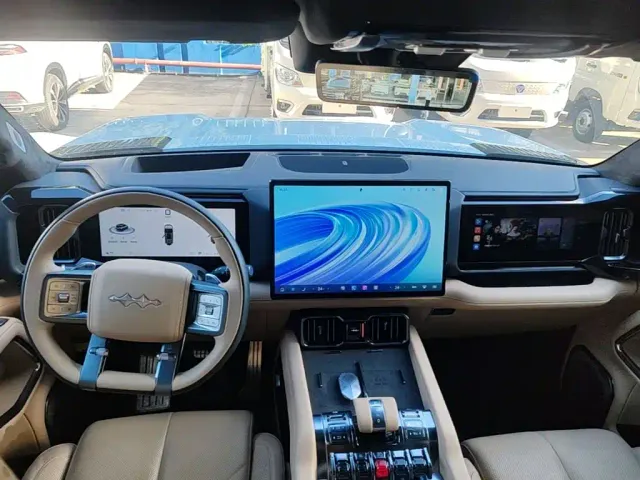 BYD FangChengBao Leopard 8 — Фото автомобиля 9