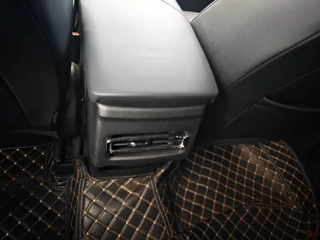 Changan X5 Plus — Фото автомобиля 9