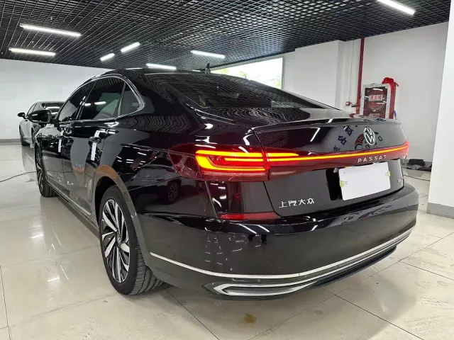 Volkswagen Passat — Фото автомобиля 8