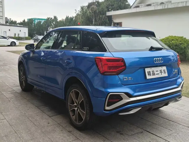 Audi Q2L — Фото автомобиля 7