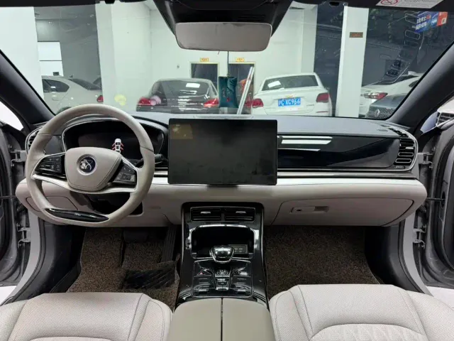 BYD Han — Фото автомобиля 7