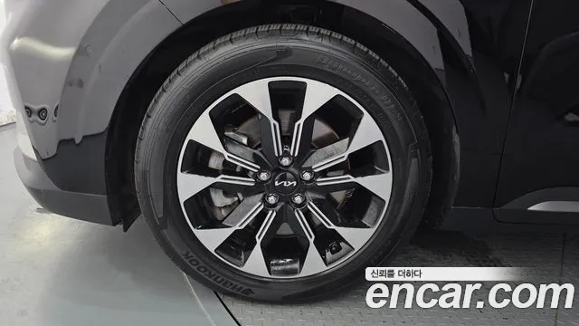 Kia Canival Carnival 4 поколение Бензин 7 мест Signature — Фото автомобиля 5