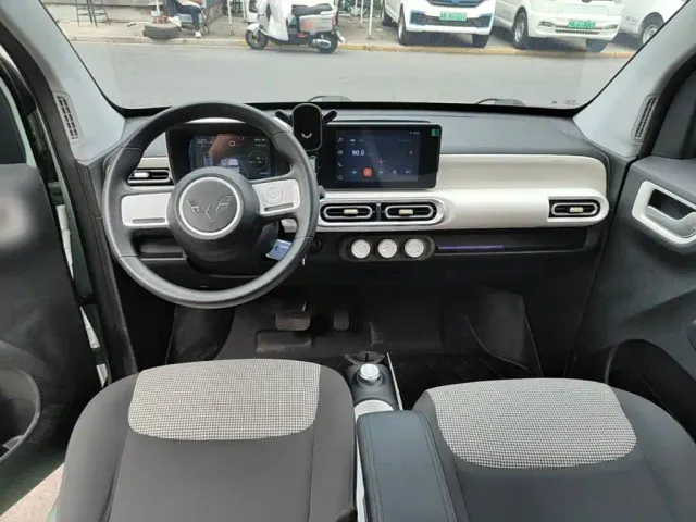Wuling Hongguang Mini EV — Фото автомобиля 9