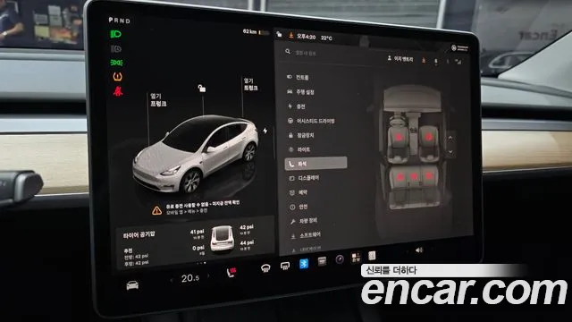 Tesla Model Y — Фото автомобиля 22