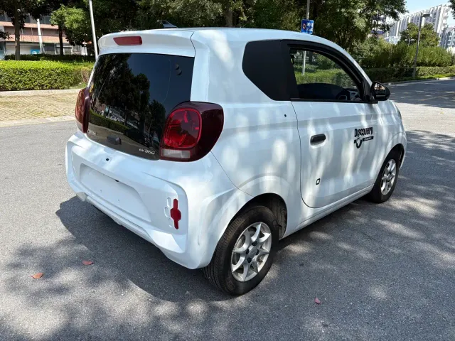 Roewe Clever — Фото автомобиля 9