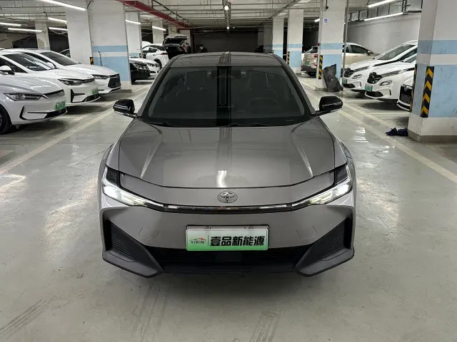 Toyota bZ3 — Фото автомобиля 2