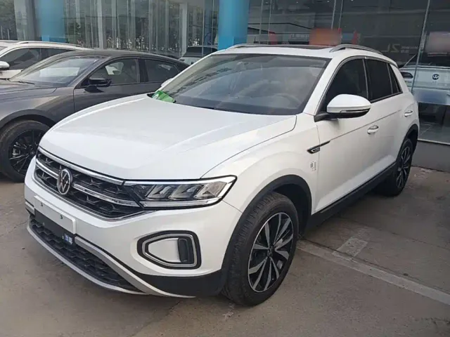 Фотография автомобиля — Volkswagen T-Roc
