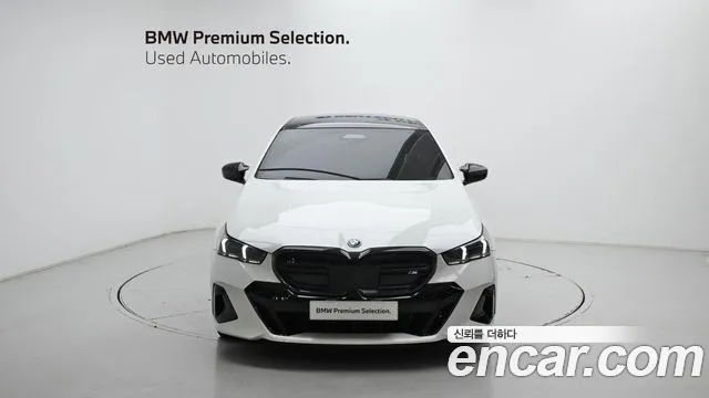 BMW i5 G60 — Фото автомобиля 3