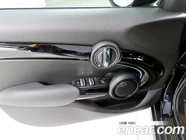 Mini Cooper — Фото автомобиля 15