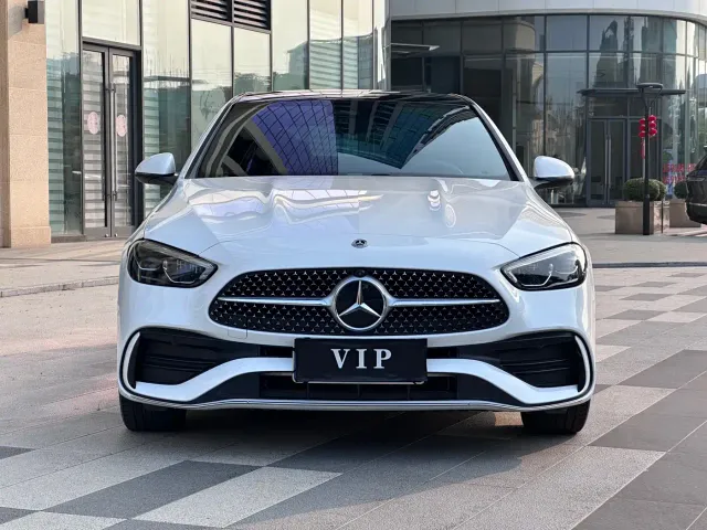 Mercedes-Benz C-Class — Фото автомобиля 2