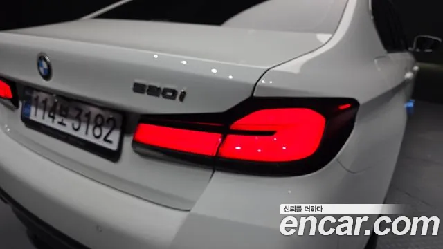 BMW 5 Series G30 — Фото автомобиля 8