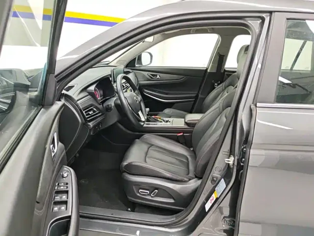 Changan CS75 — Фото автомобиля 9