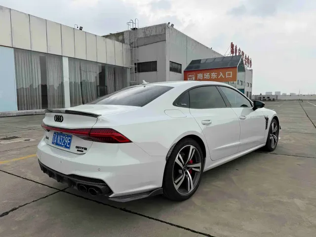 Audi A7L — Фото автомобиля 4