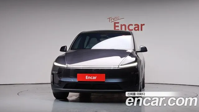 Tesla Model Y — Фото автомобиля 3