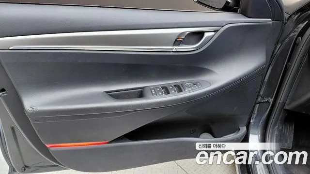 Hyundai Grandeur Premium — Фото автомобиля 23