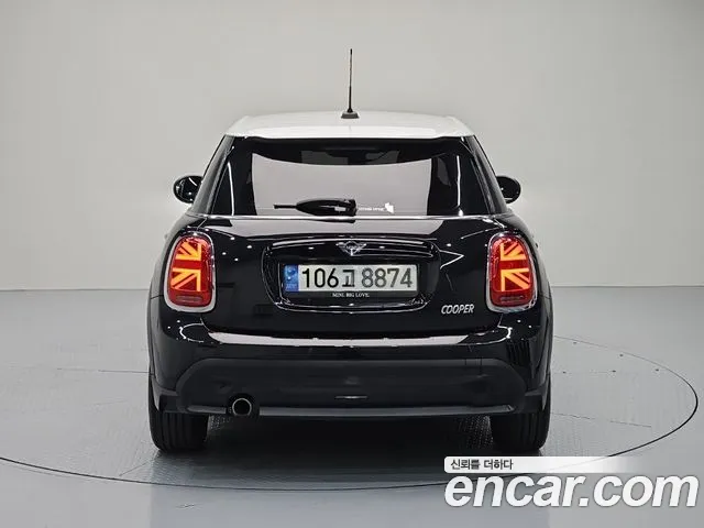 Mini Cooper Cooper 5 дверей Classic — Фото автомобиля 4
