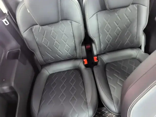 Baojun KiWi EV — Фото автомобиля 16