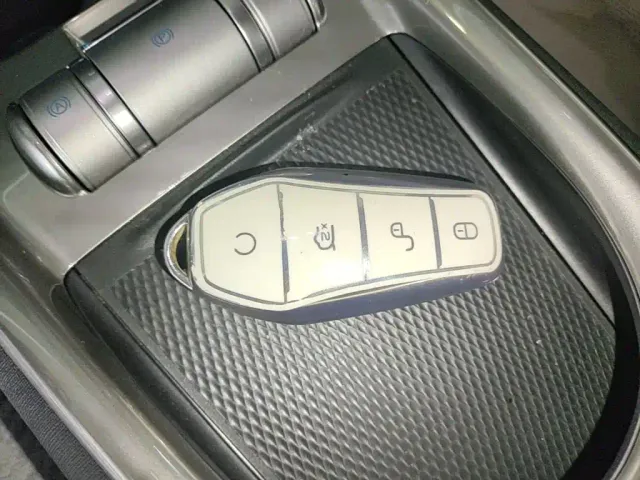 BYD Dolphin — Фото автомобиля 8
