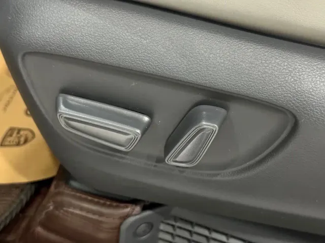 Toyota Sienna — Фото автомобиля 26