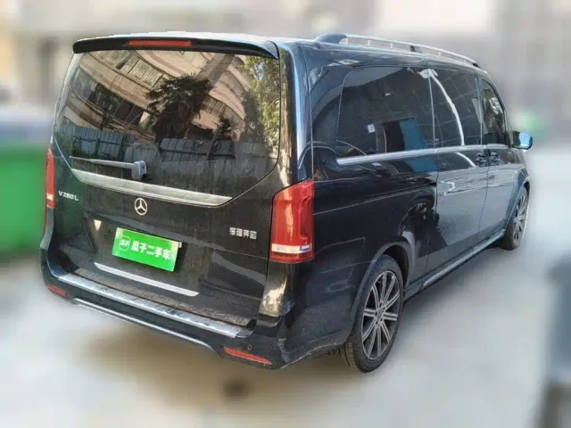Mercedes-Benz V-Class — Фото автомобиля 4
